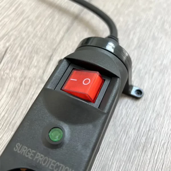 Steckdosenleiste untertisch